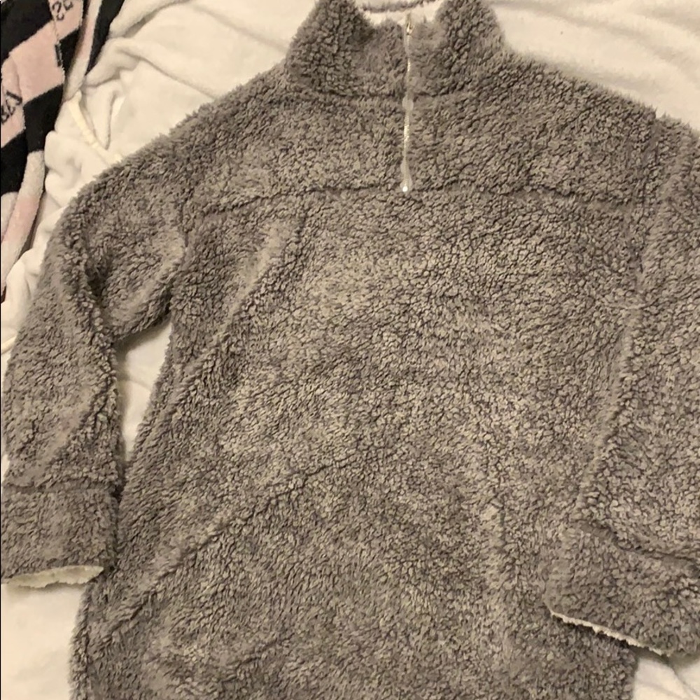 Grey fluffy 1/4 zip